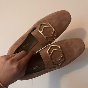 Nine West Tan and Gold Flats with Geometric Hardware